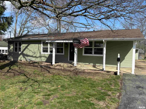 $159,900 | 1025 West Rich Street, Taylorville, IL 62568