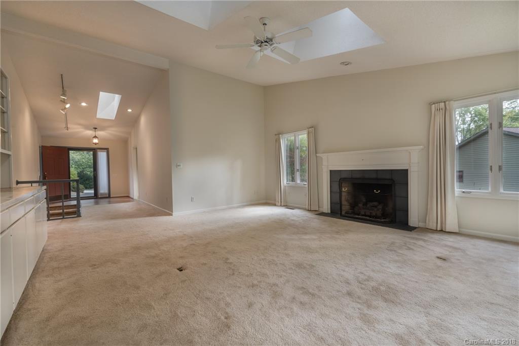 6 Hunting Country Trail Tryon, NC 28782 - Photo 4 of 25 Gallery Image 4