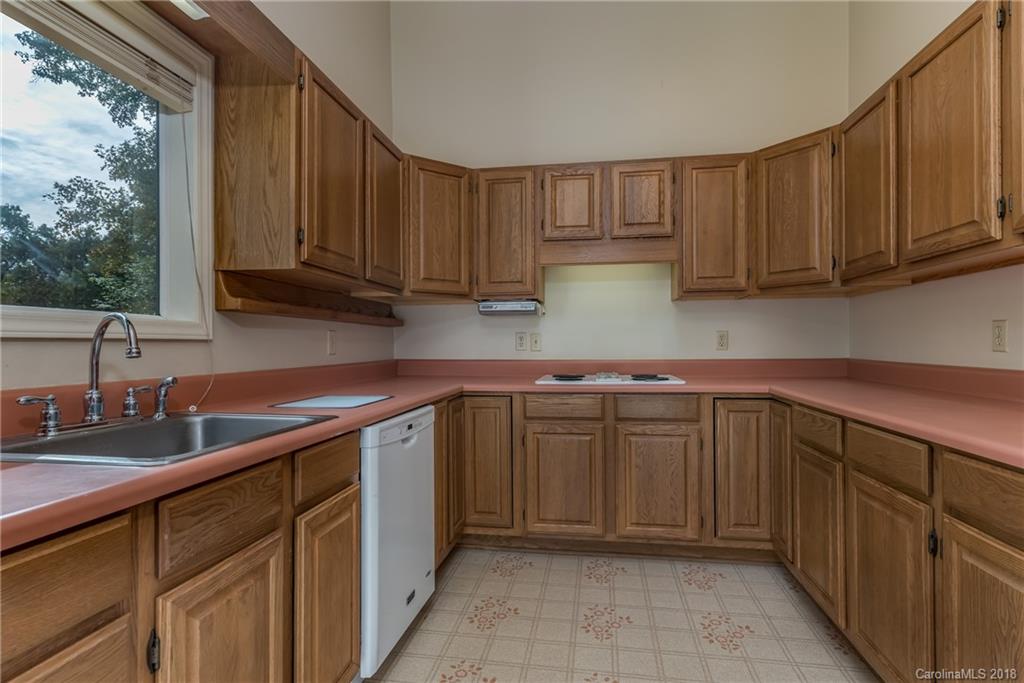6 Hunting Country Trail Tryon, NC 28782 - Photo 10 of 25 Gallery Image 10