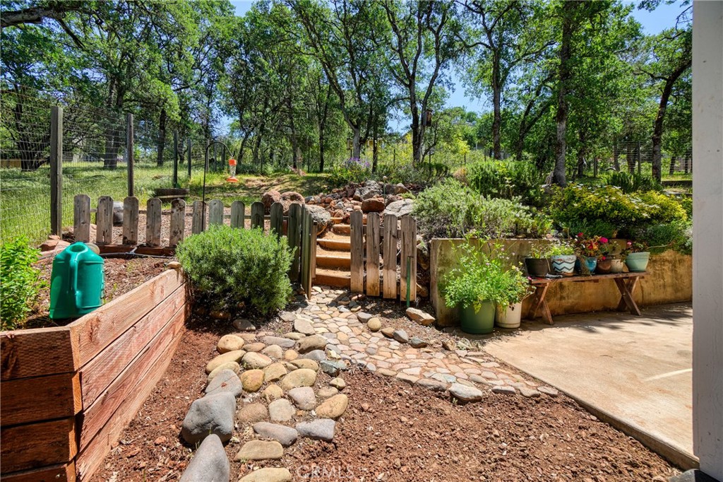 19220 Deer Hill Road Hidden Valley Lake, CA 95467 - Photo 28 of 41