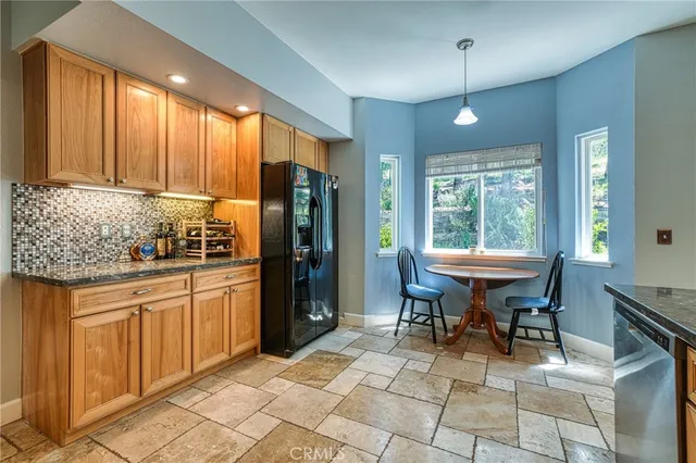 $2,800 | 19220 Deer Hill Road, Hidden Valley Lake, CA 95467