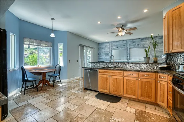 $2,800 | 19220 Deer Hill Road, Hidden Valley Lake, CA 95467