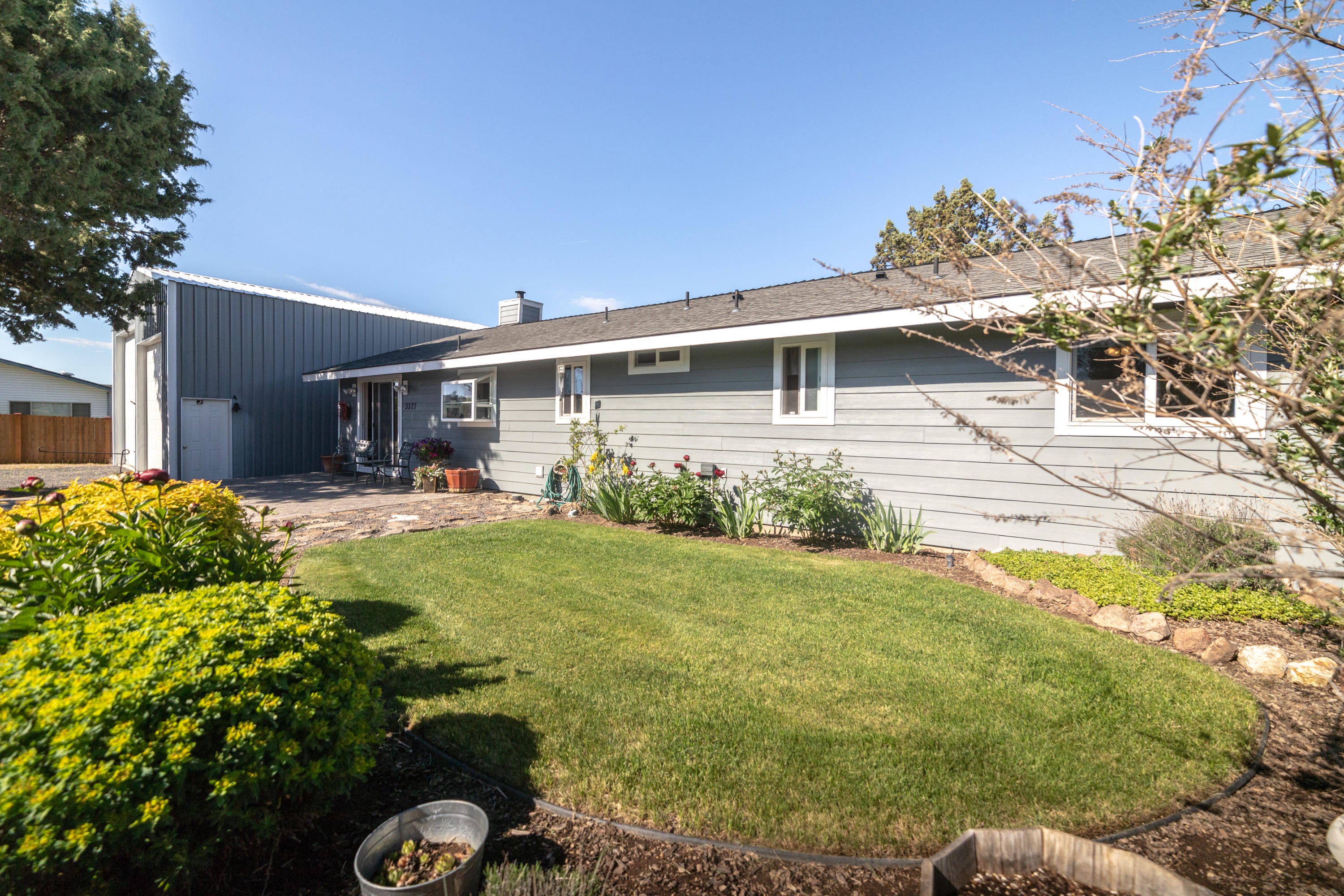 3377 Southwest 46th Street Redmond, OR 97756 - Photo 6 of 34 PhotoMyListing