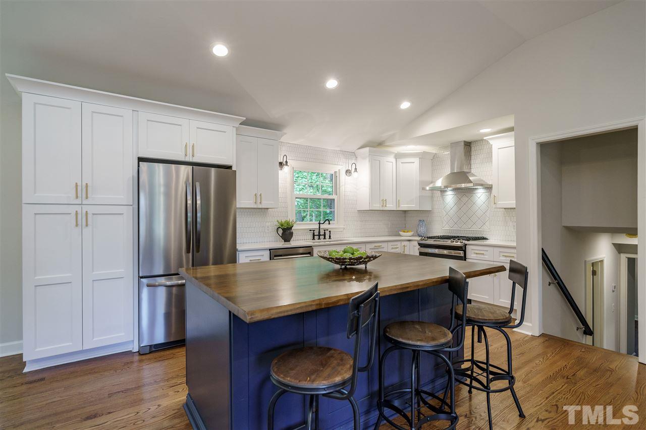 126 Crestview Road Raleigh, NC 27609 - Photo 12 of 30