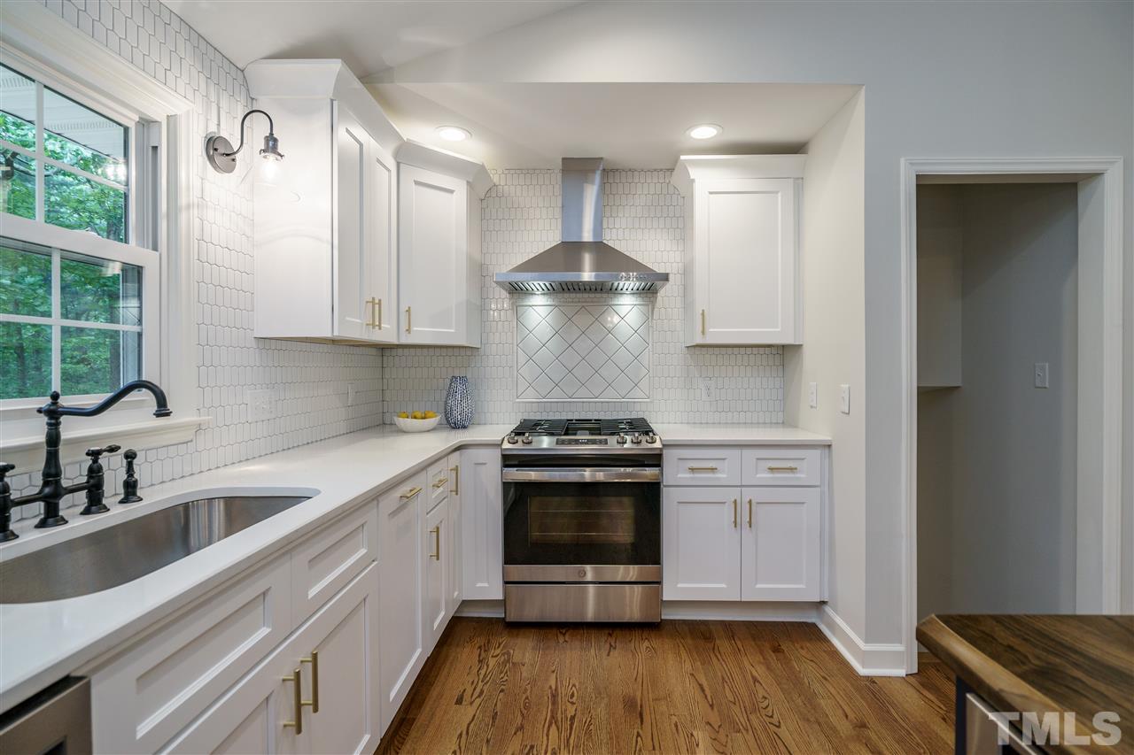 126 Crestview Road Raleigh, NC 27609 - Photo 13 of 30