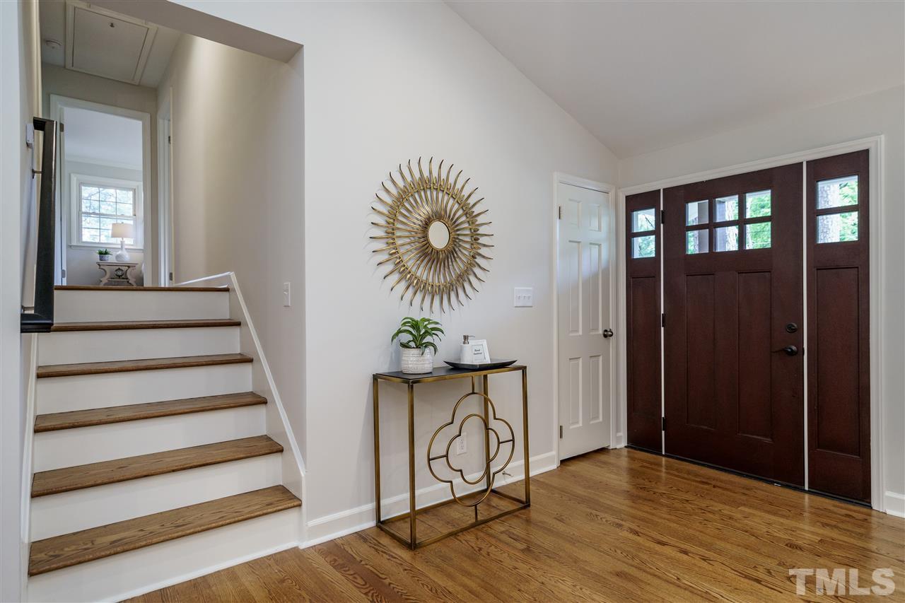 126 Crestview Road Raleigh, NC 27609 - Photo 4 of 30