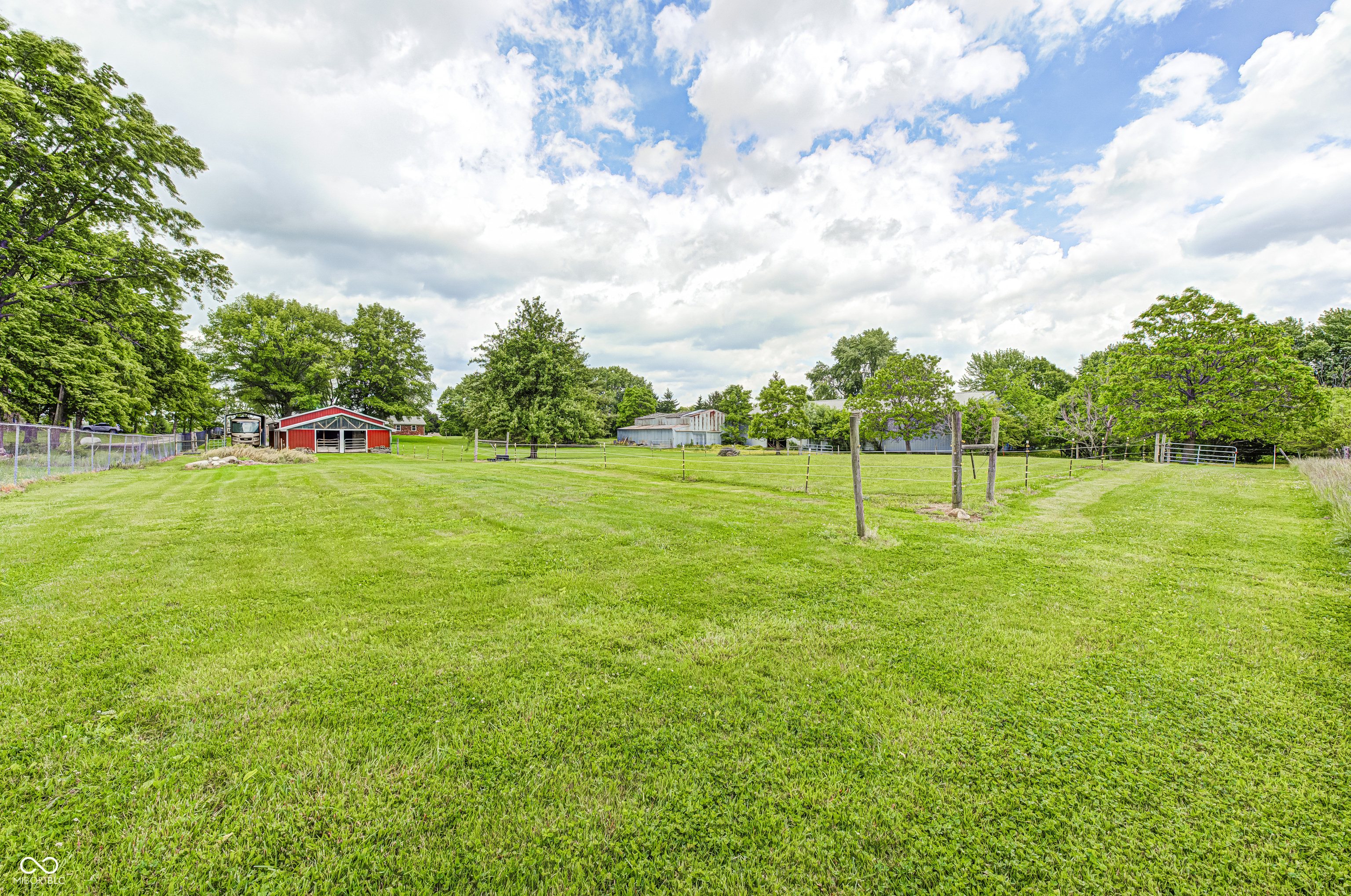 9557 Shelbyville Road Indianapolis, IN 46259 - Photo 37 of 46