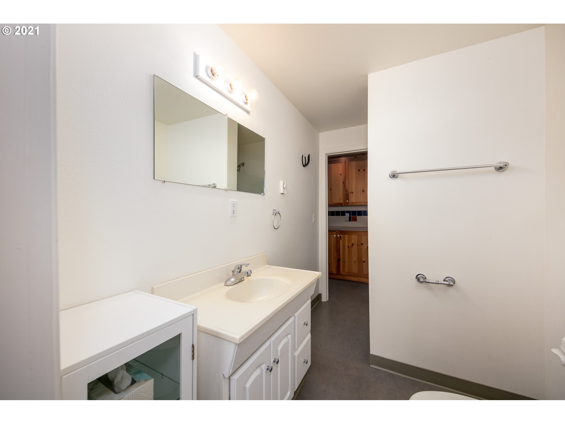 56 Jennings Road Trout Lake, WA 98650 - Photo 12 of 32 Gallery Image 12