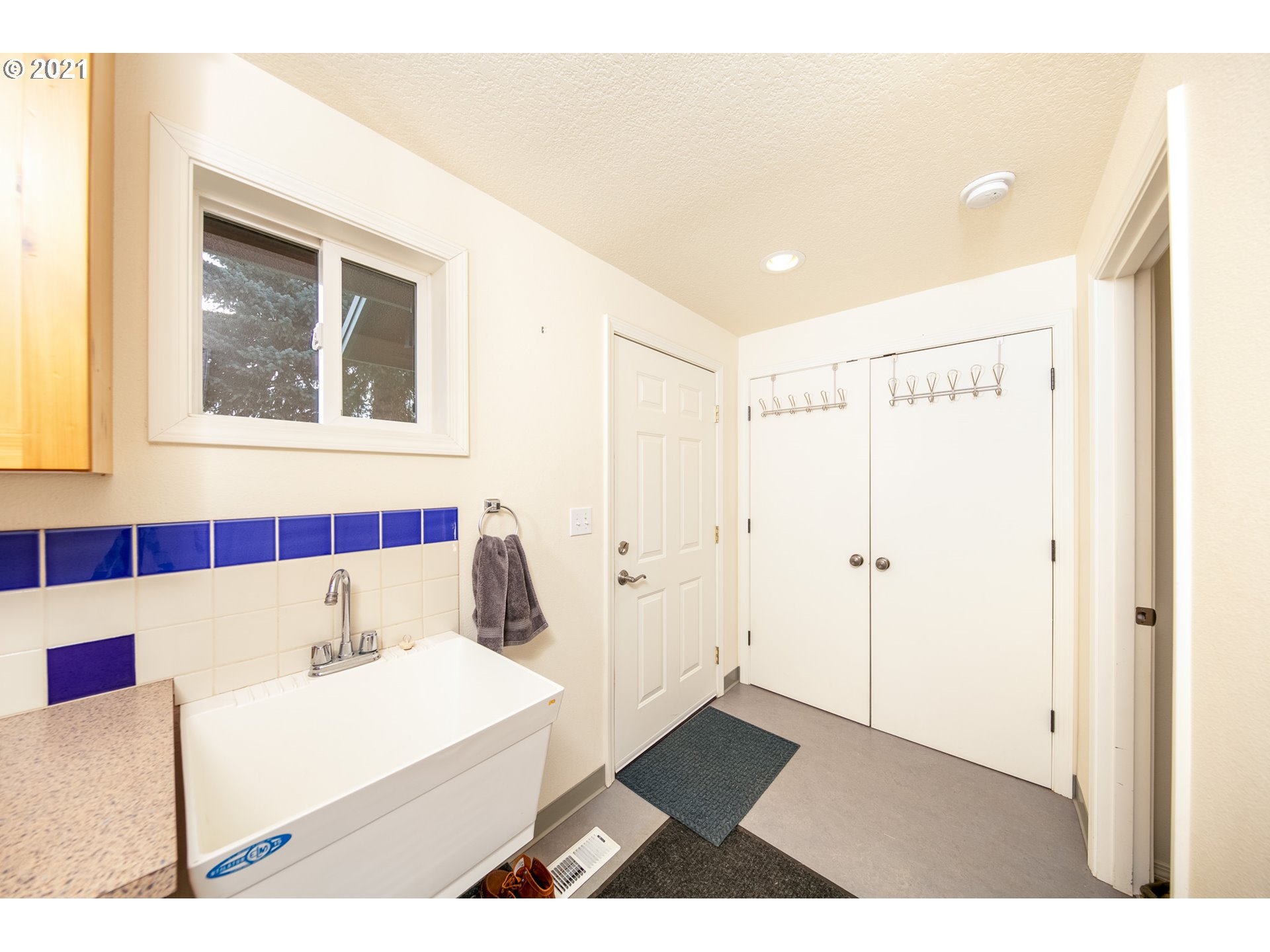 56 Jennings Road Trout Lake, WA 98650 - Photo 15 of 32 Gallery Image 15