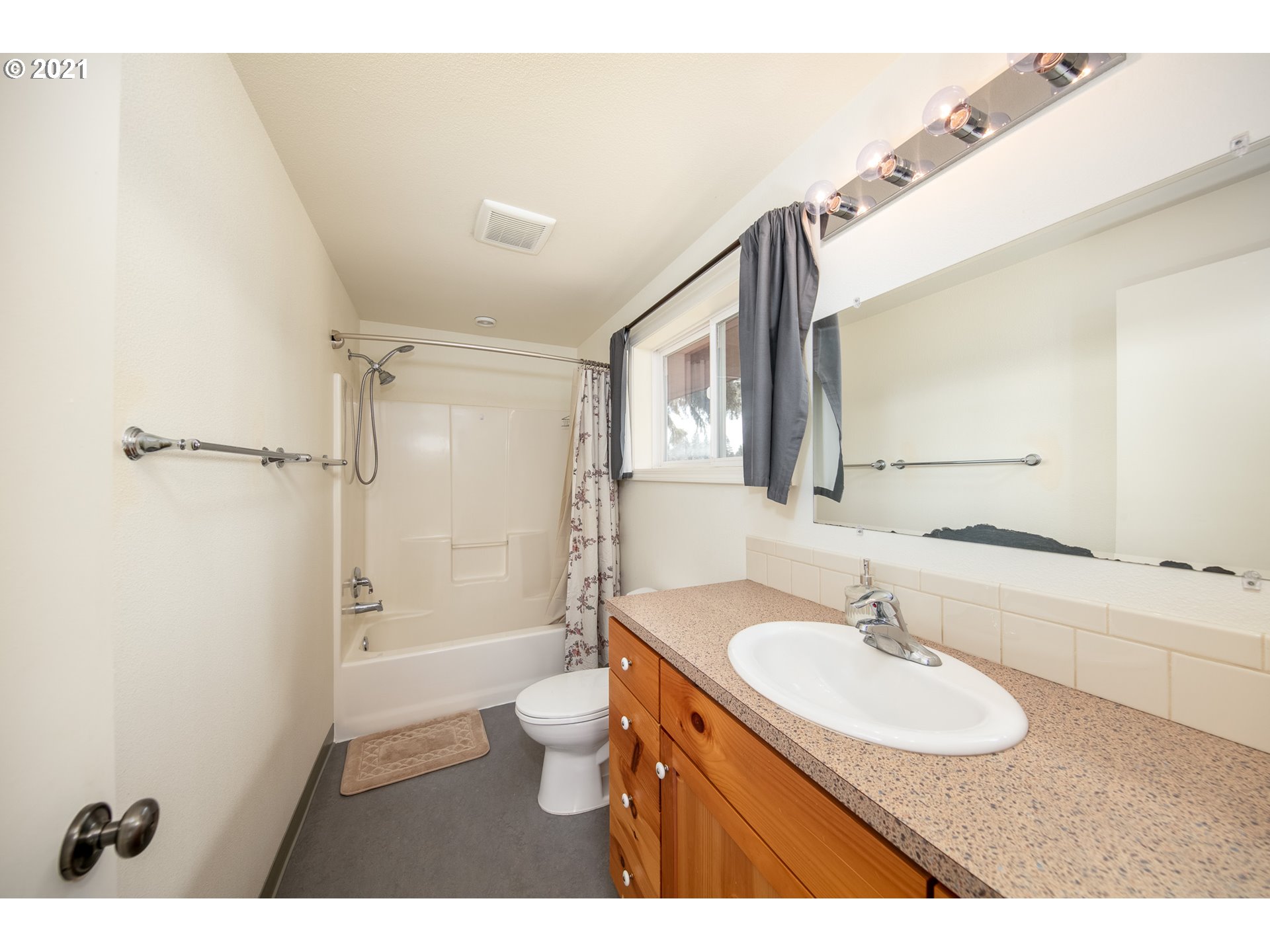 56 Jennings Road Trout Lake, WA 98650 - Photo 17 of 32 Gallery Image 17