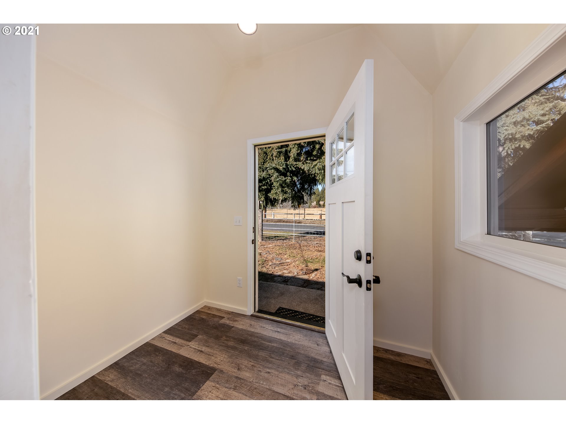 56 Jennings Road Trout Lake, WA 98650 - Photo 9 of 32 Gallery Image 9