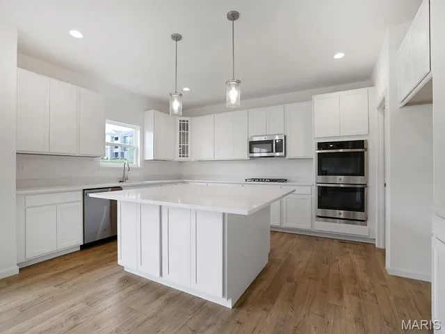 $489,900 | 562 Evening Primrose Drive, Wentzville, MO 63385