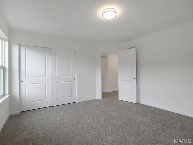 $489,900 | 562 Evening Primrose Drive, Wentzville, MO 63385