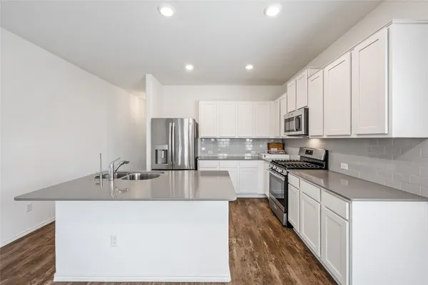 $2,245 | 124 Concho Brook Bend, Georgetown, TX 78626