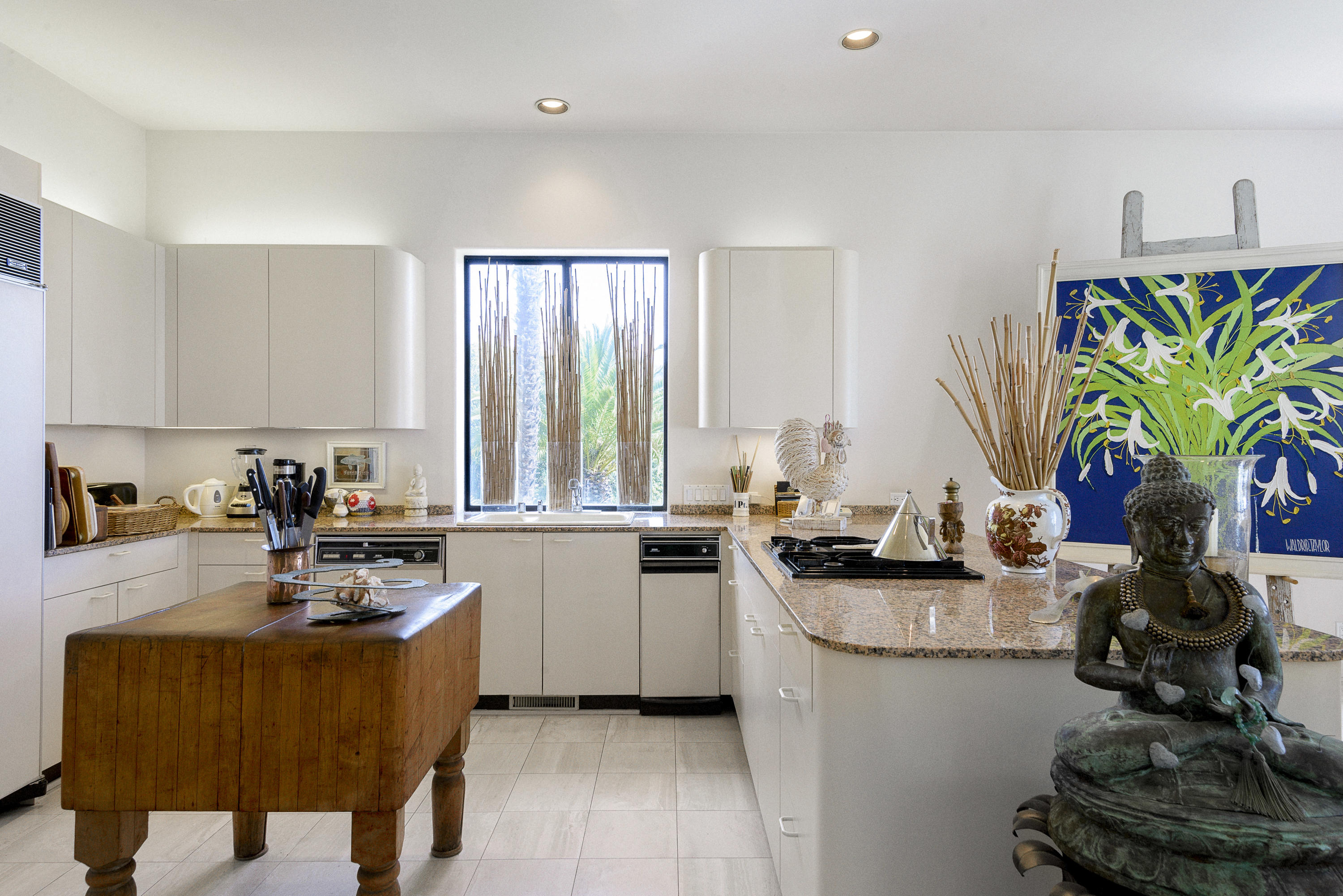 430 Ortega Ridge Road Santa Barbara, CA 93108 - Photo 7 of 24 7. Kitchen