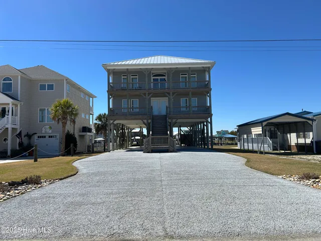 $1,990,000 | 9091 9th Street, Surf City, NC 28445