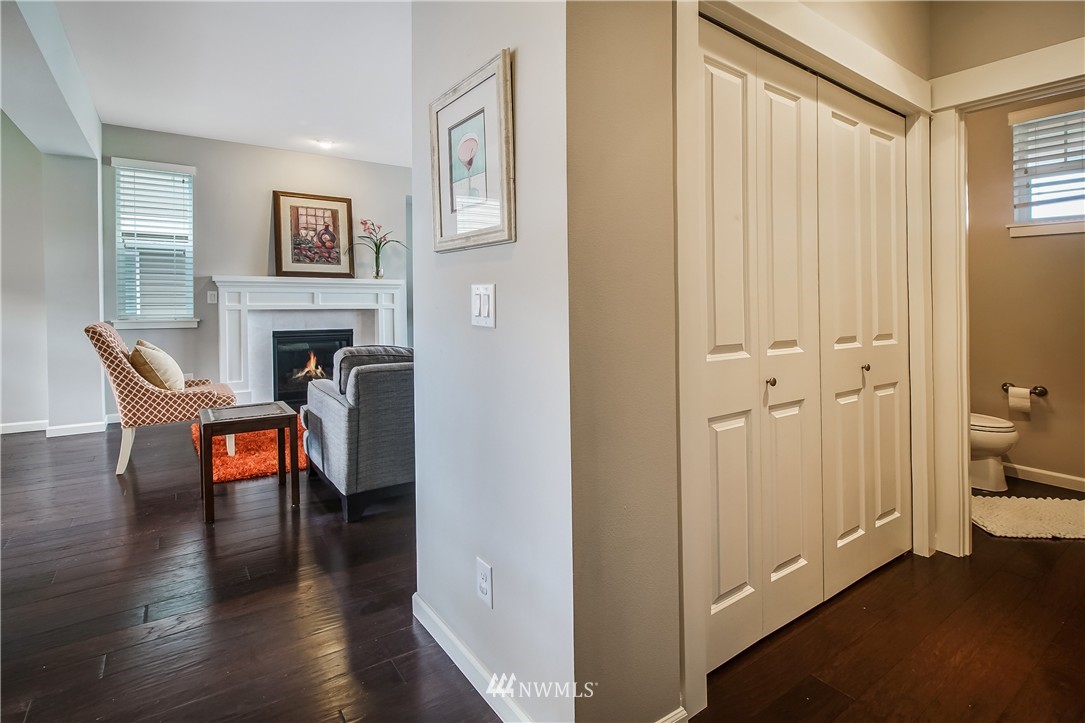 5607 Northeast 9th Street Renton, WA 98059 - Photo 13 of 25