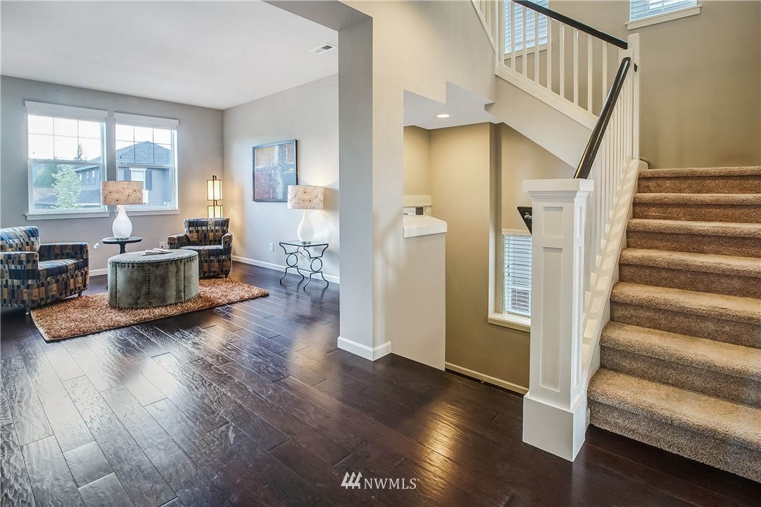 5607 Northeast 9th Street Renton, WA 98059 - Photo 14 of 25