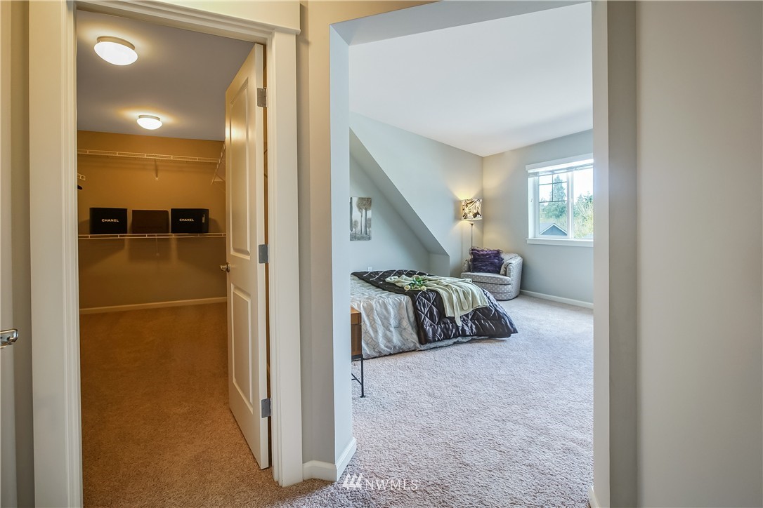 5607 Northeast 9th Street Renton, WA 98059 - Photo 16 of 25
