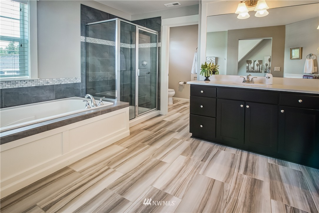 5607 Northeast 9th Street Renton, WA 98059 - Photo 20 of 25