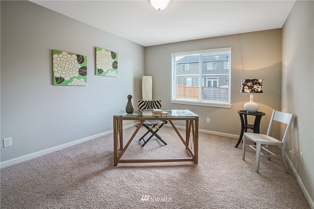 5607 Northeast 9th Street Renton, WA 98059 - Photo 21 of 25