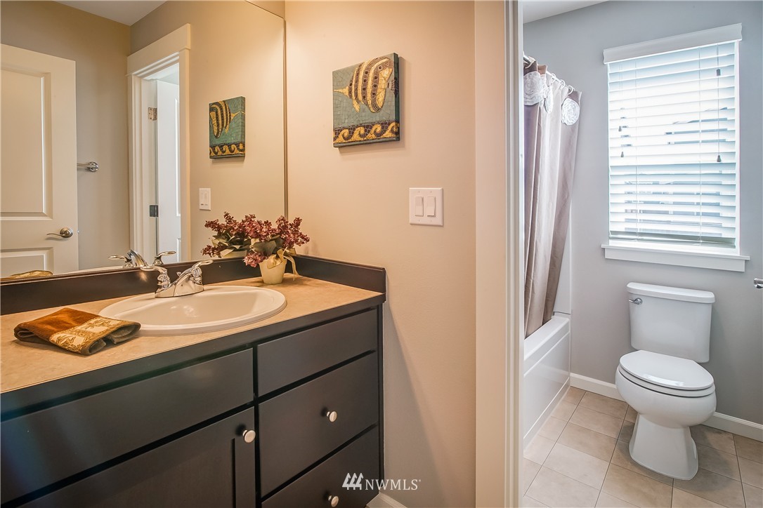 5607 Northeast 9th Street Renton, WA 98059 - Photo 22 of 25