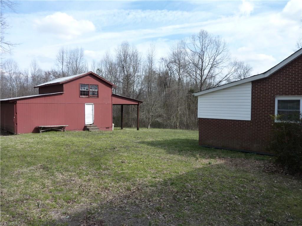 5526 Robbins Country Road Trinity, NC 27370 - Photo 14 of 15