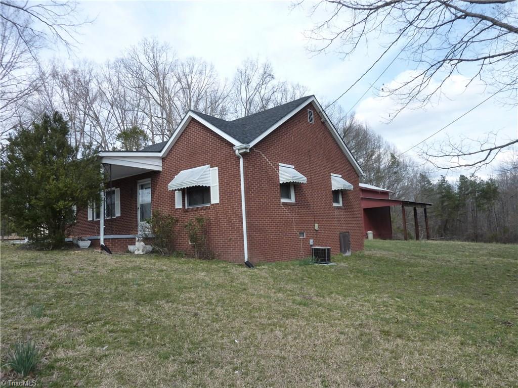 5526 Robbins Country Road Trinity, NC 27370 - Photo 3 of 15