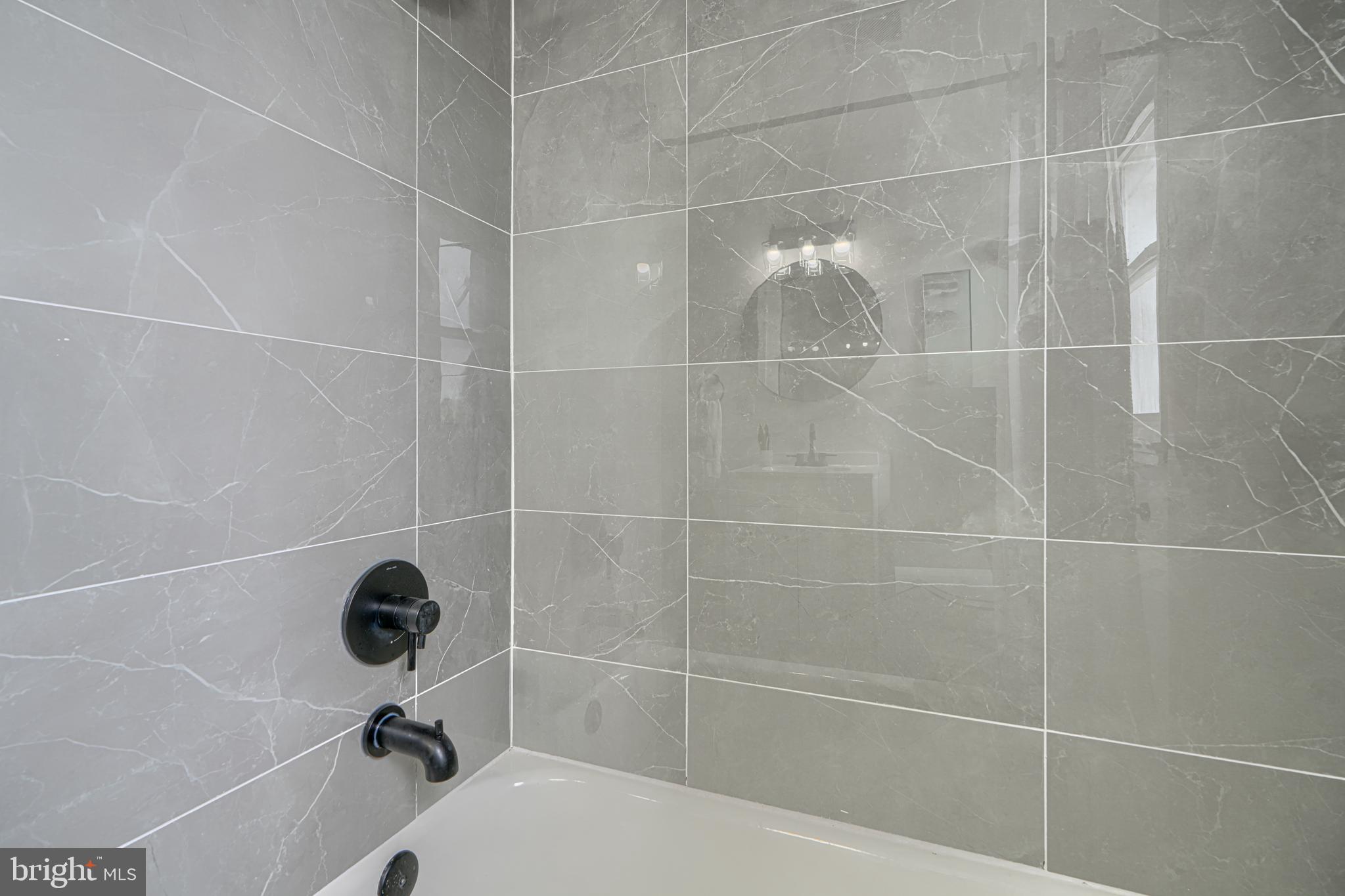 1905 Heathfield Road Baltimore, MD 21239 - Photo 28 of 49