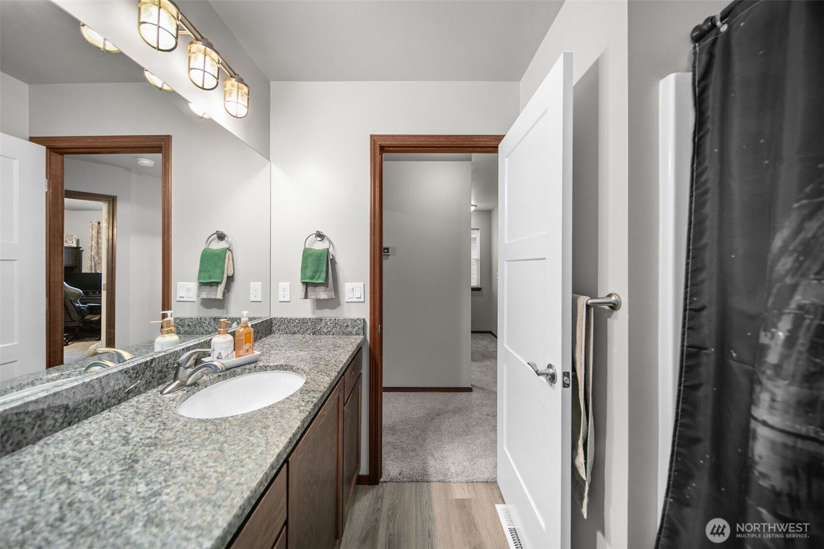 420 South Kansas Loop East Wenatchee, WA 98802 - Photo 24 of 36