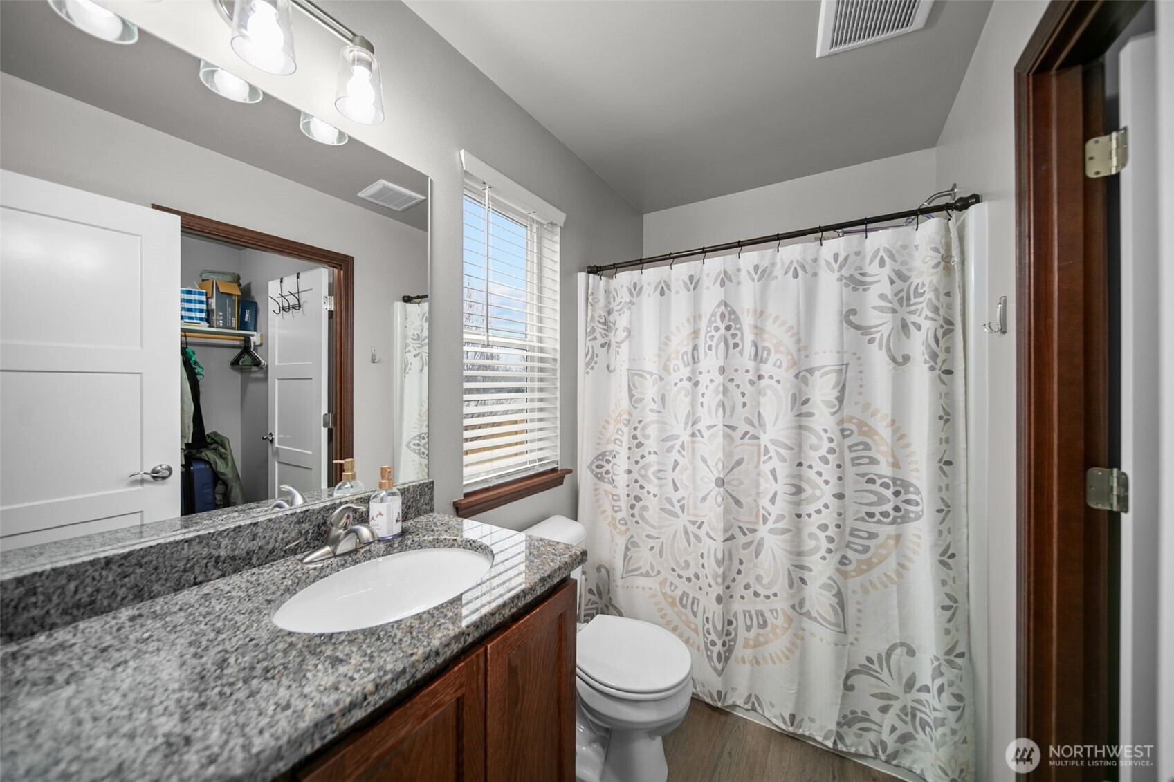 420 South Kansas Loop East Wenatchee, WA 98802 - Photo 29 of 36