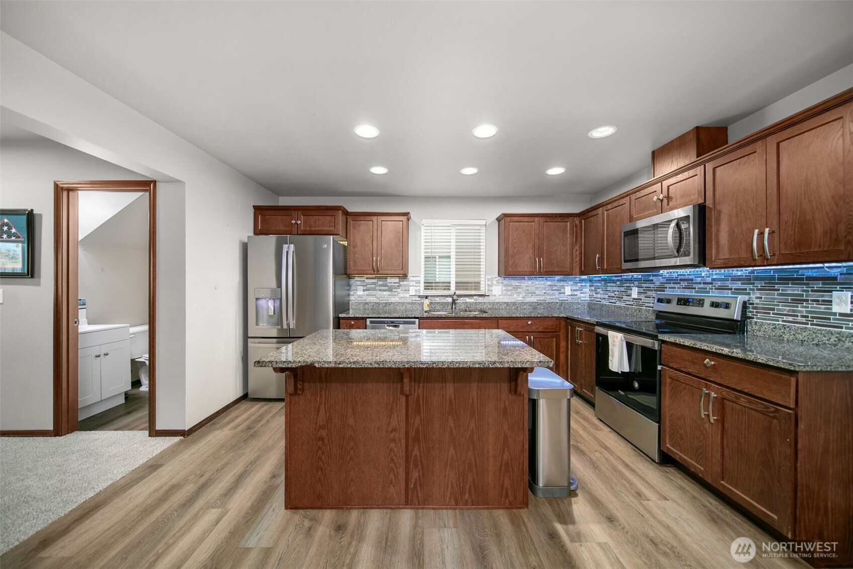 420 South Kansas Loop East Wenatchee, WA 98802 - Photo 8 of 36