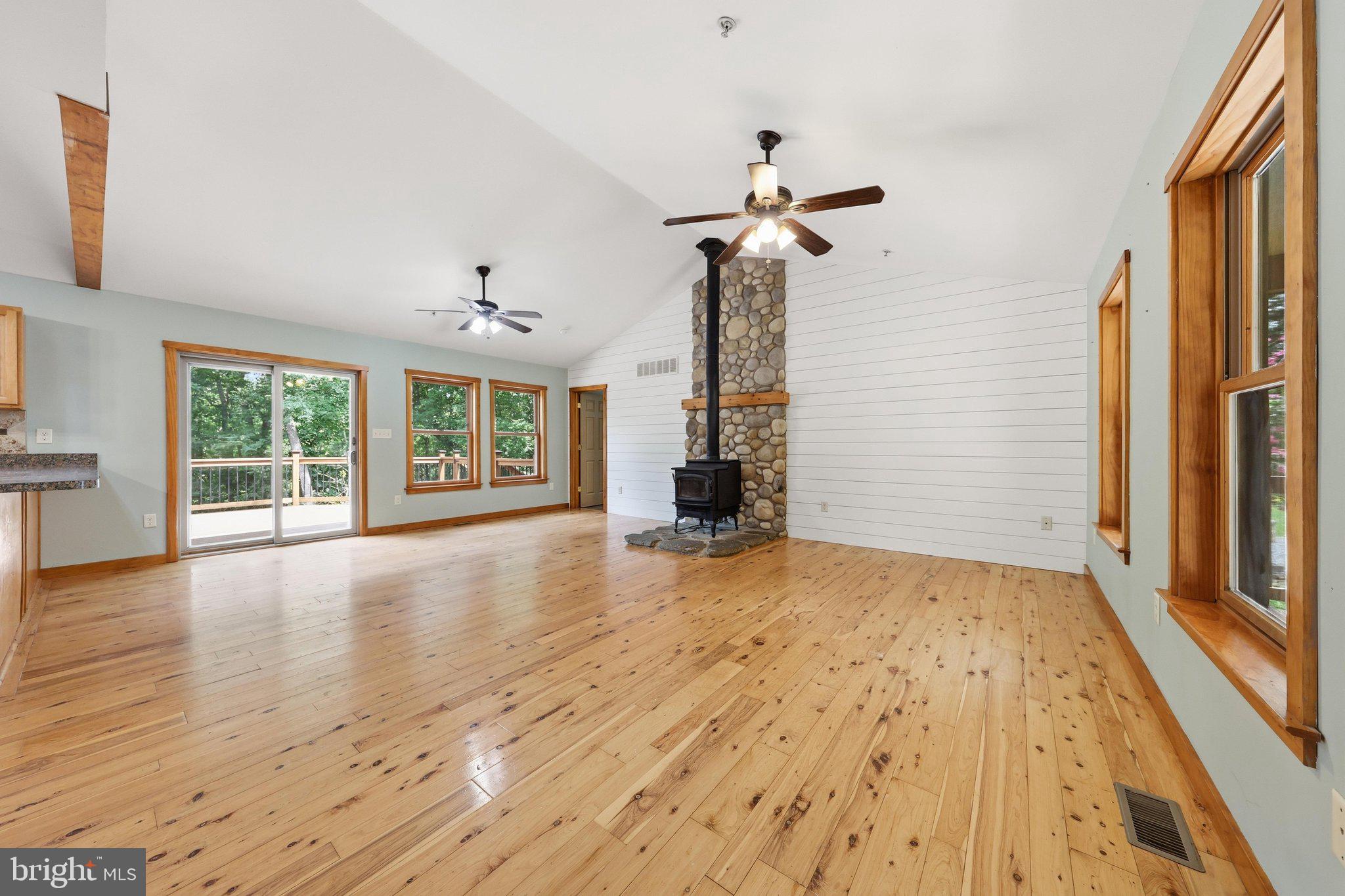 14330 Liberty Road Mount Airy, MD 21771 - Photo 13 of 66 Living Room