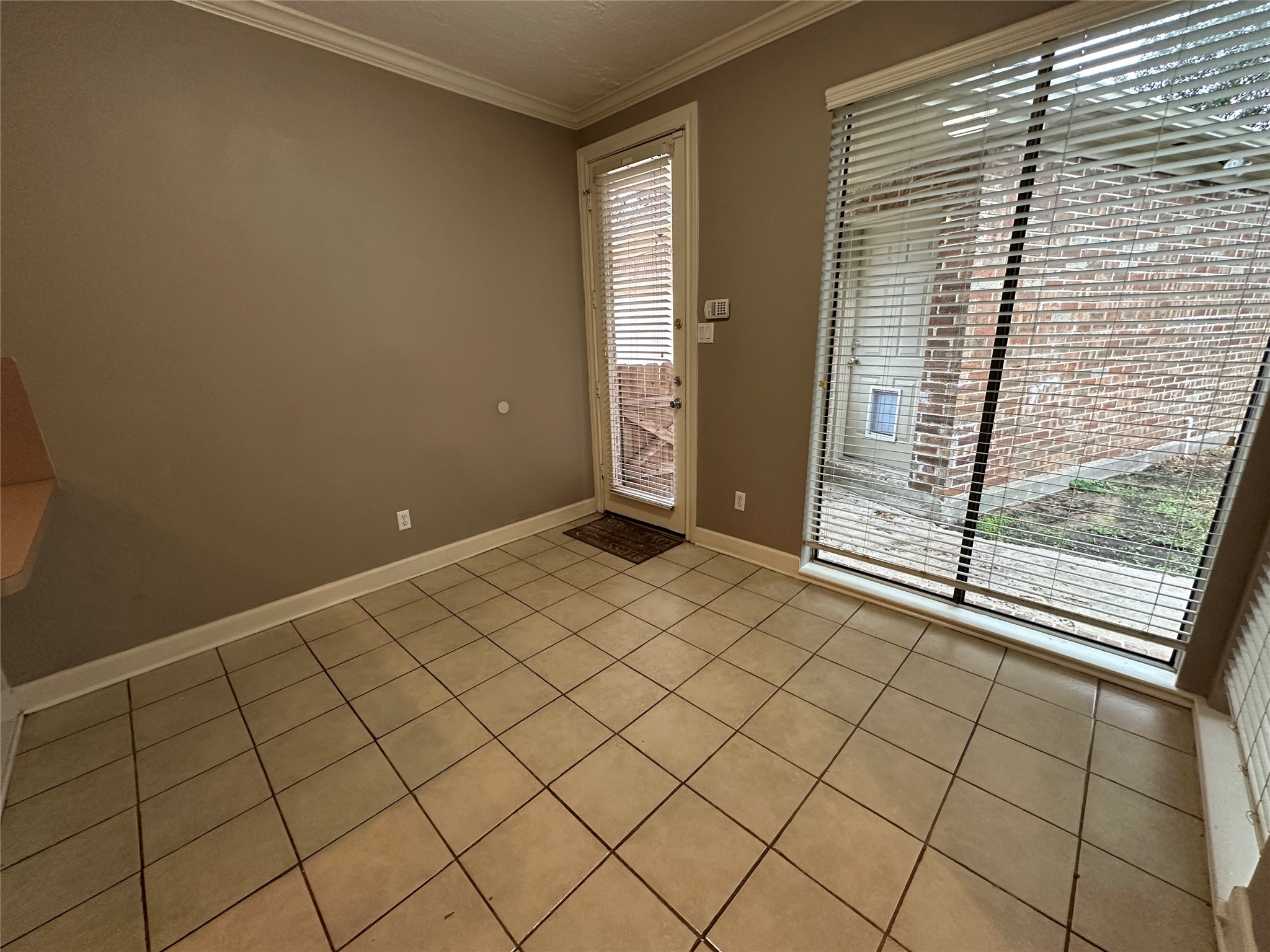 7710 Post Bridge Road Spring, TX 77389 - Photo 14 of 38 a view of an empty room and window