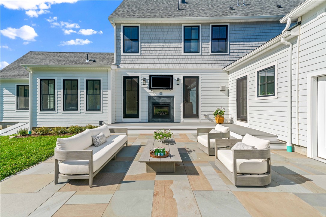 416 Bridgetown Road South Kingstown, RI 02874 - Photo 30 of 39