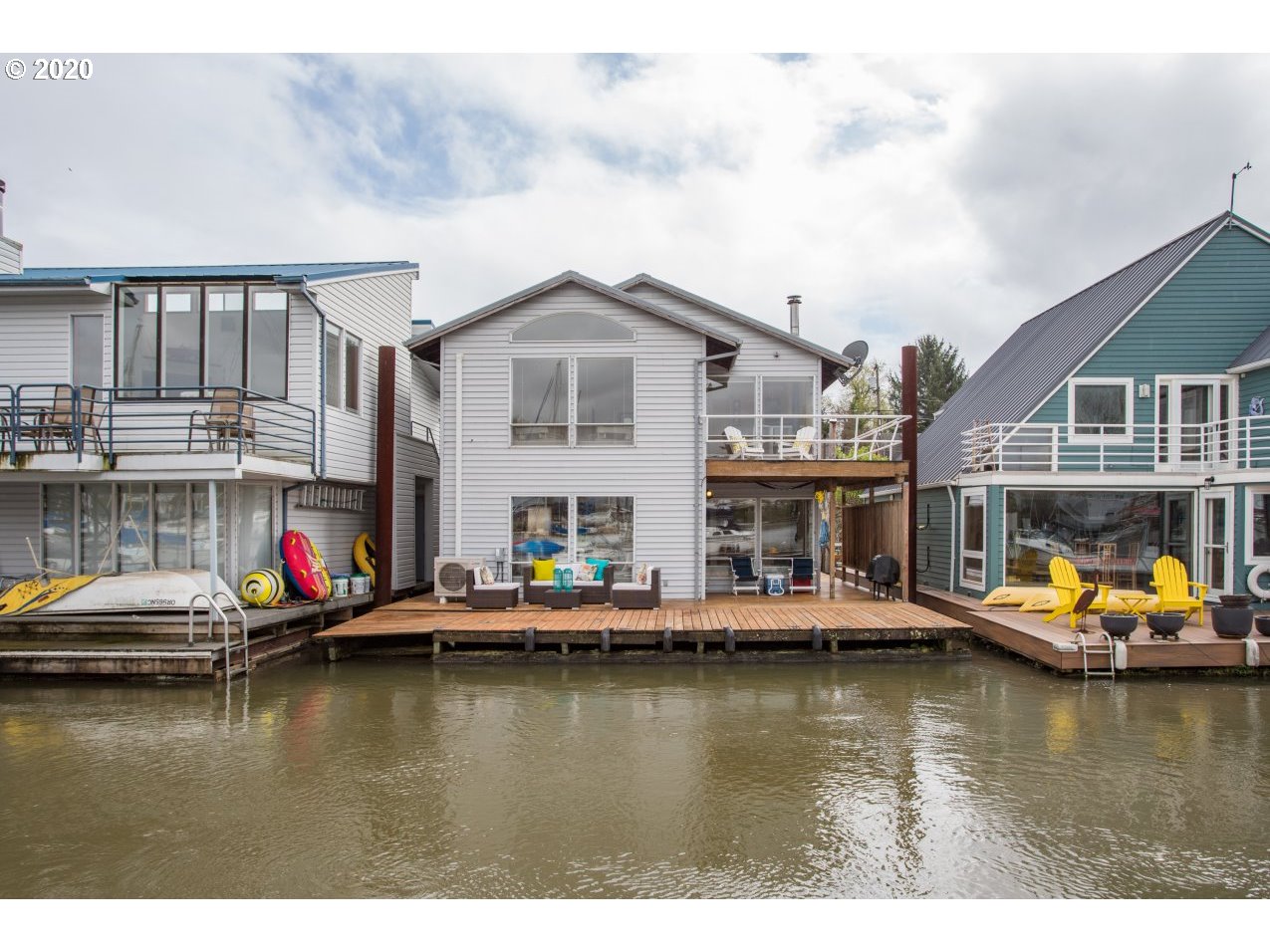 173 Northeast Bridgeton Road, Unit 3 Portland, OR 97211 - Photo 3 of 25 Gallery Image 3