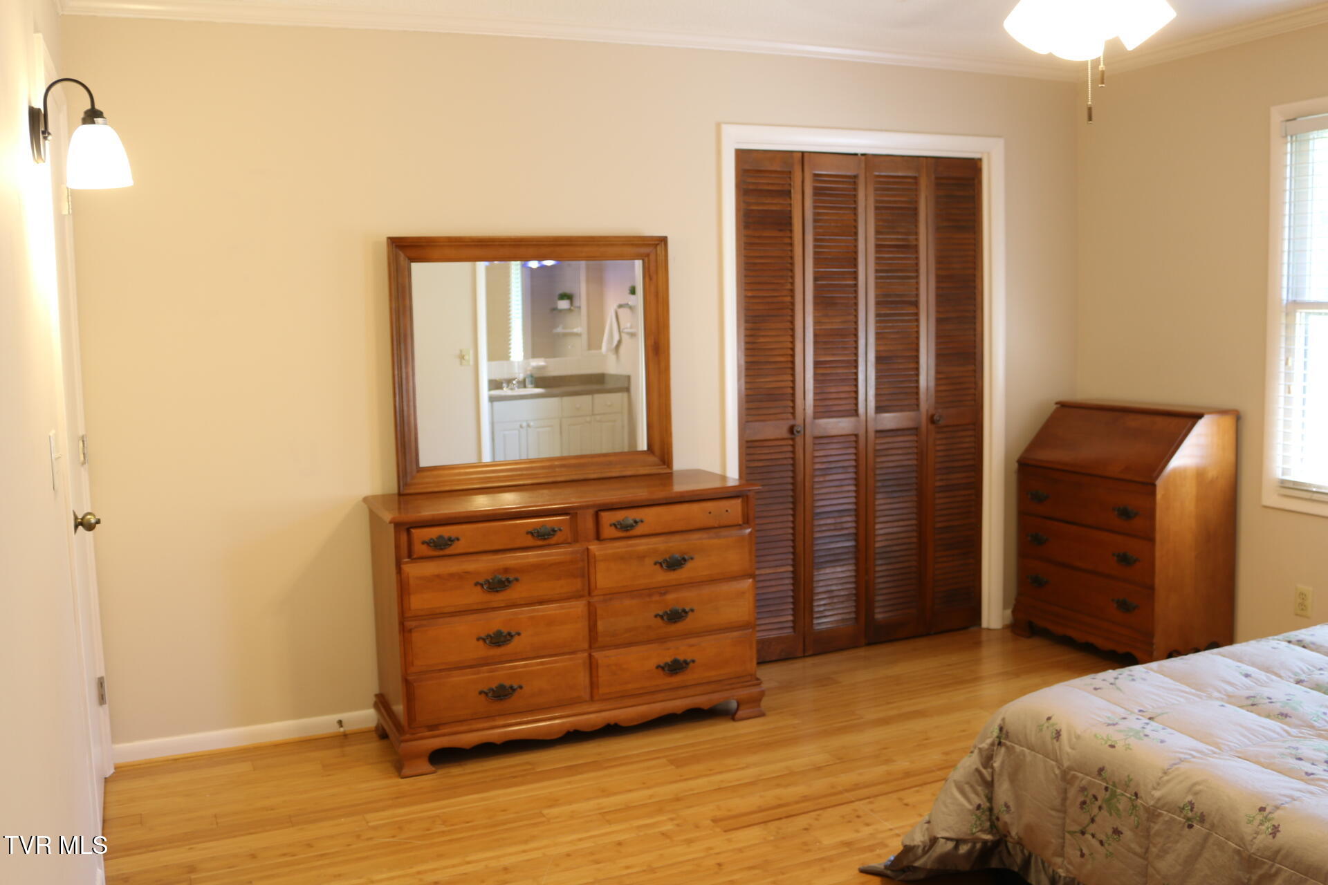 2121 Hickory Springs Road, Unit 2121 Johnson City, TN 37604 - Photo 27 of 51 Primary Bedroom