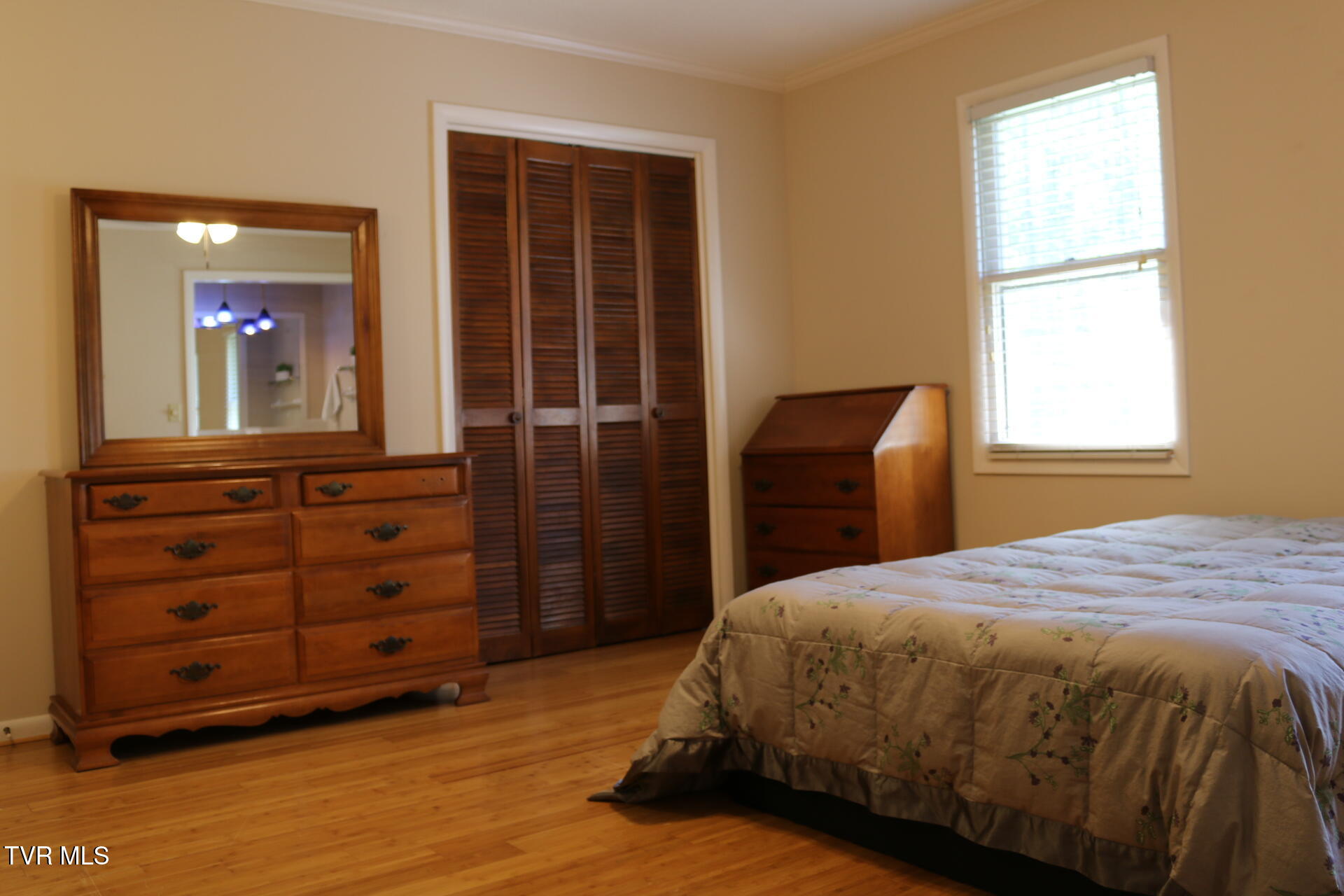 2121 Hickory Springs Road, Unit 2121 Johnson City, TN 37604 - Photo 31 of 51 Primary Bedroom