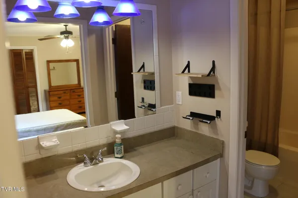 $219,000 | 2121 Hickory Springs Road, Unit 2121, Johnson City, TN 37604