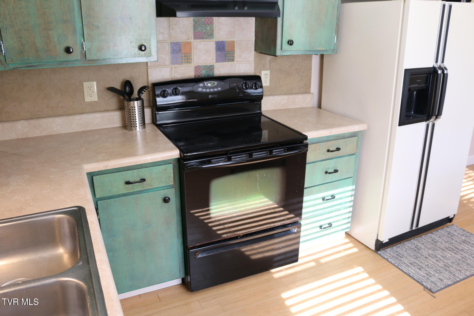 2121 Hickory Springs Road, Unit 2121 Johnson City, TN 37604 - Photo 4 of 51 Kitchen