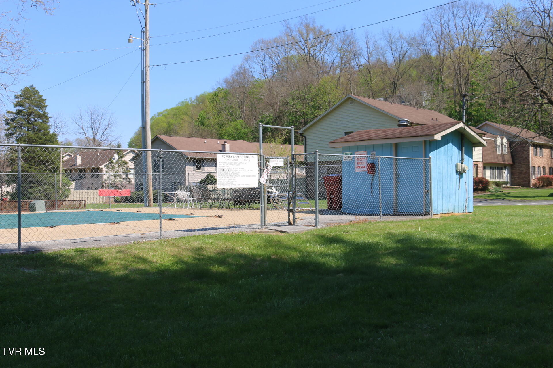 2121 Hickory Springs Road, Unit 2121 Johnson City, TN 37604 - Photo 45 of 51 Pool