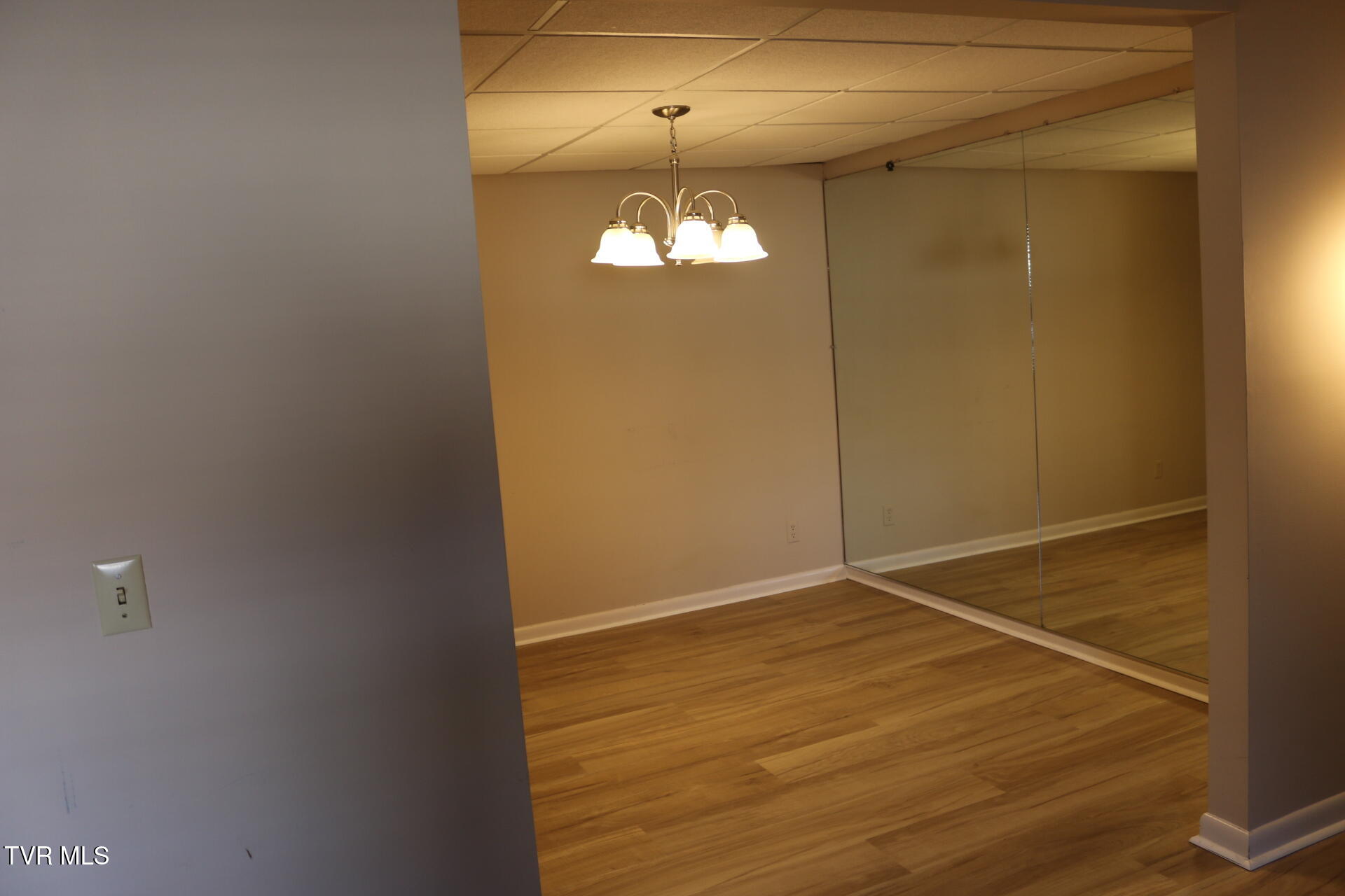 2121 Hickory Springs Road, Unit 2121 Johnson City, TN 37604 - Photo 9 of 51 Dining Room