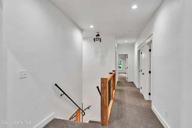 $815,000 | 81 Angelina Way, Oldtown, ID 83822