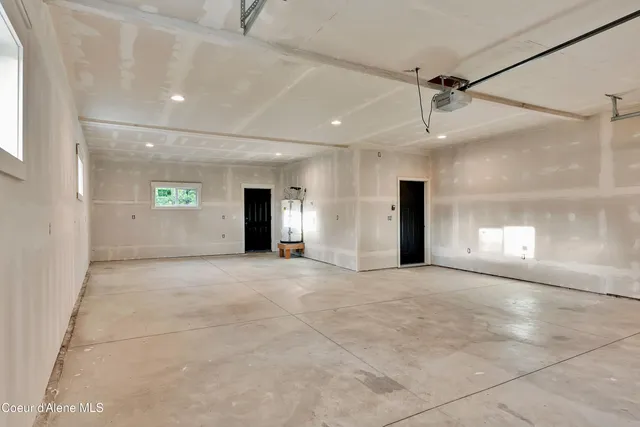 $815,000 | 81 Angelina Way, Oldtown, ID 83822