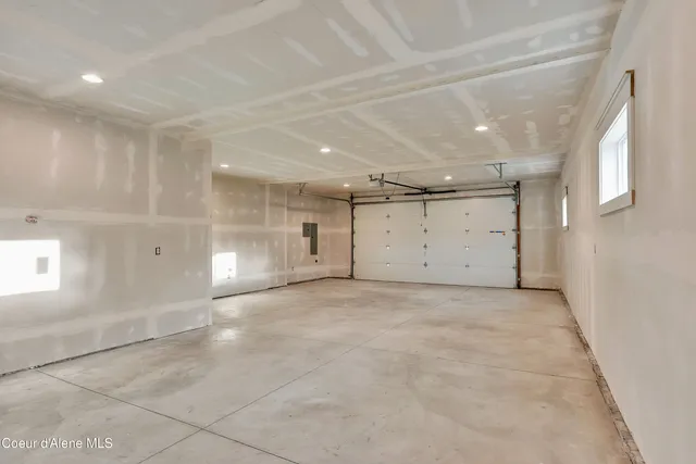 $815,000 | 81 Angelina Way, Oldtown, ID 83822