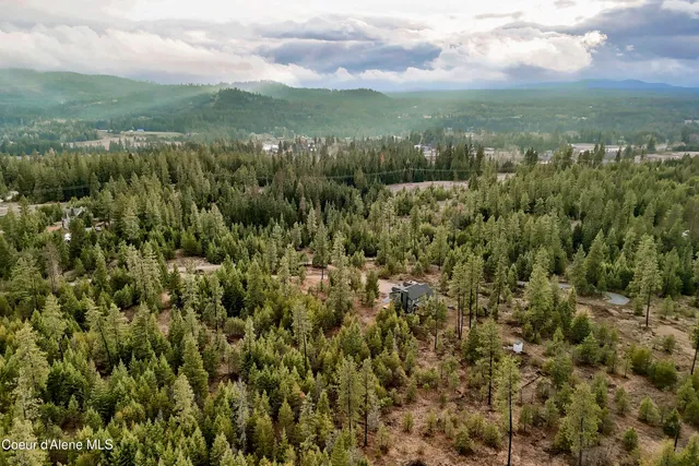 $815,000 | 81 Angelina Way, Oldtown, ID 83822