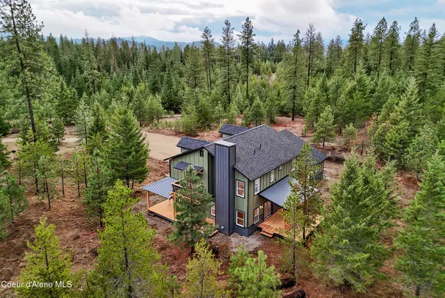 $815,000 | 81 Angelina Way, Oldtown, ID 83822