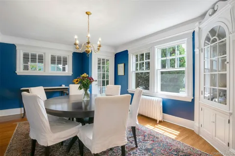$1,628,000 | 1 Eighth Street, Pelham, NY 10803