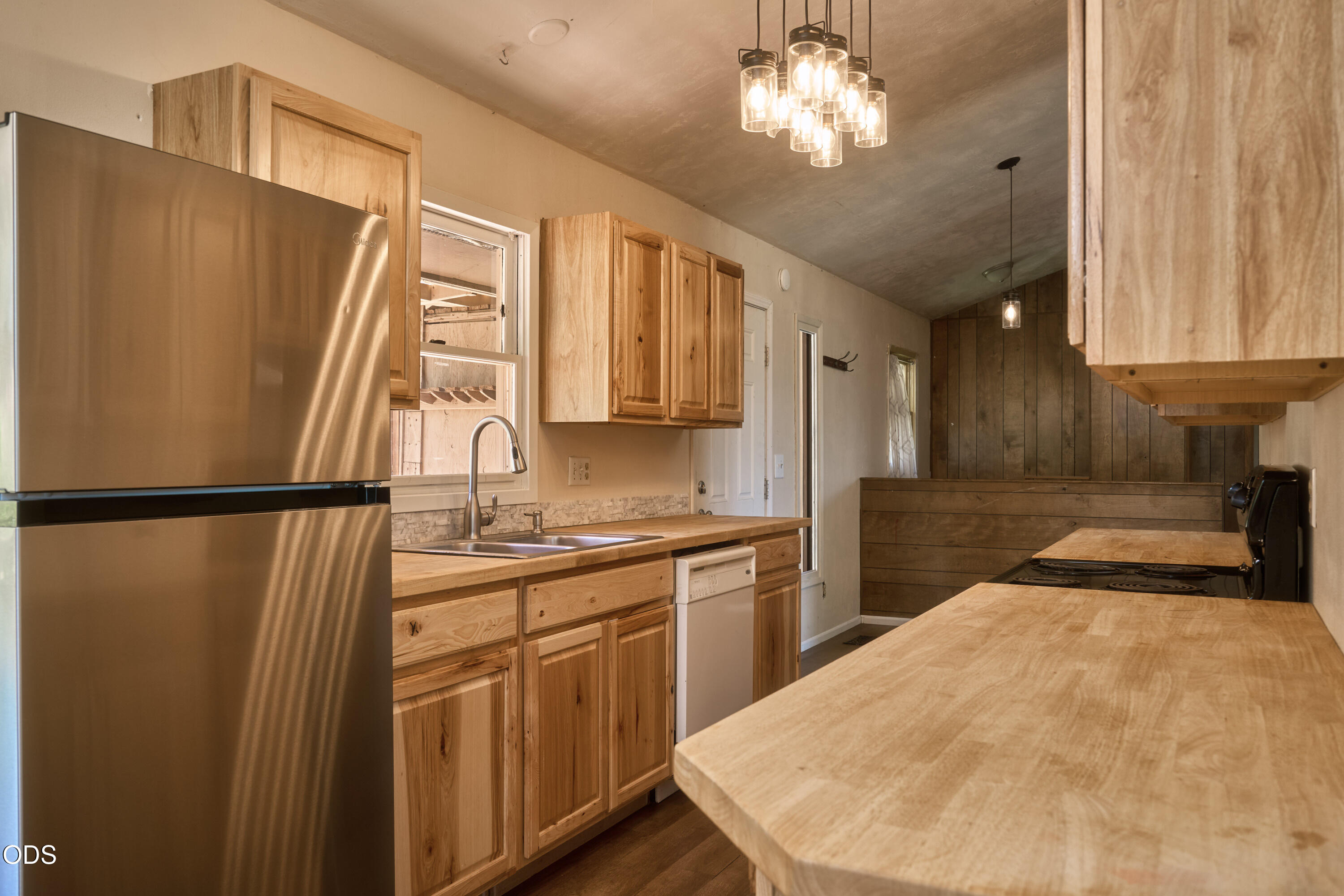 6530 Tolo Road Central Point, OR 97502 - Photo 10 of 35