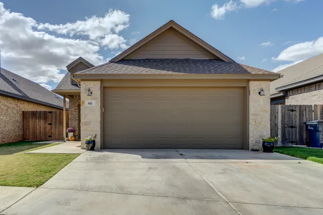 $259,000 | 61 Amesbury Court, Lubbock, TX 79416